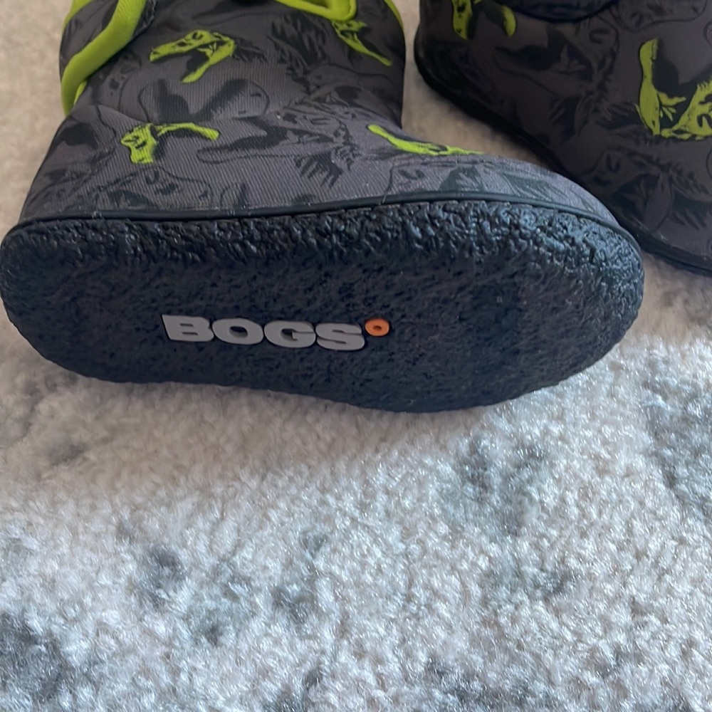 Bogs Boots - Picture 2 of 4